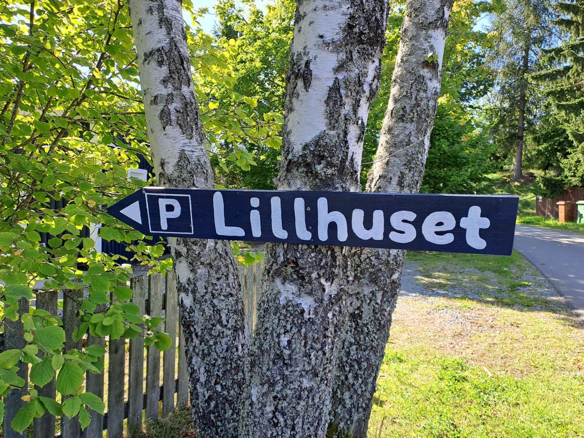 Вілла Lillhuset Naera Stockholm Tungelsta Екстер'єр фото